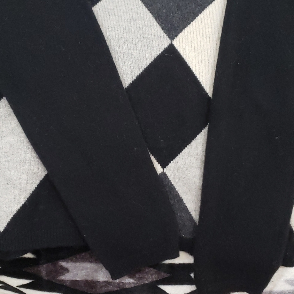 Sweater - Picture 2 of 3